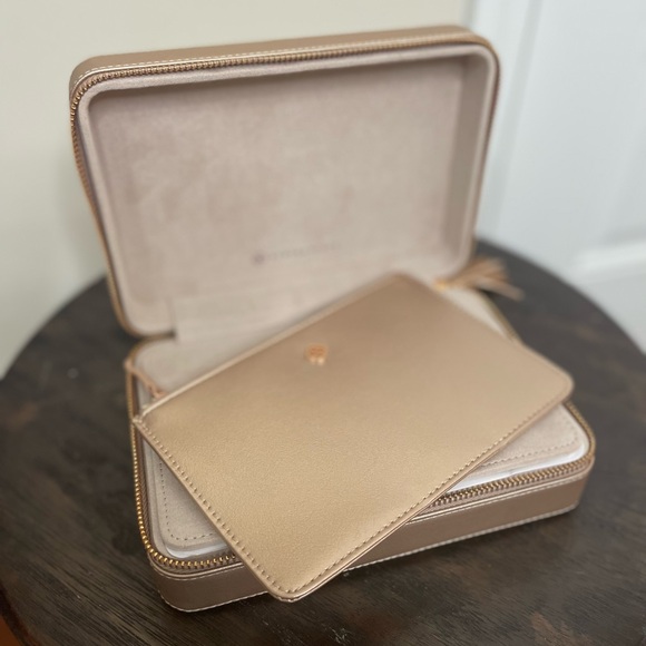 NWT Kendra Scott Medium Travel Jewelry Case in Rose Gold! - Picture 3 of 7